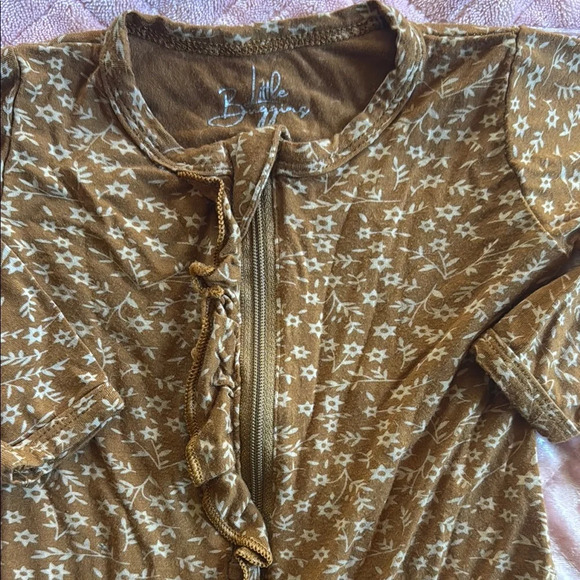 Cozy Brown Floral Footie - Picture 4 of 6